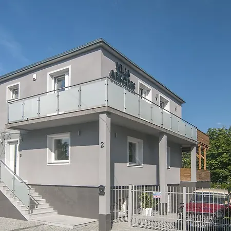 Apartament Arkodes *